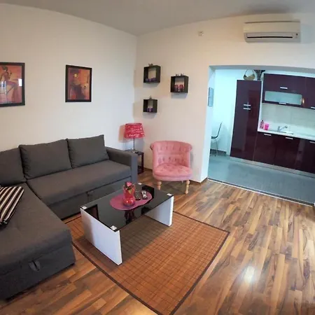 Apartment Sara